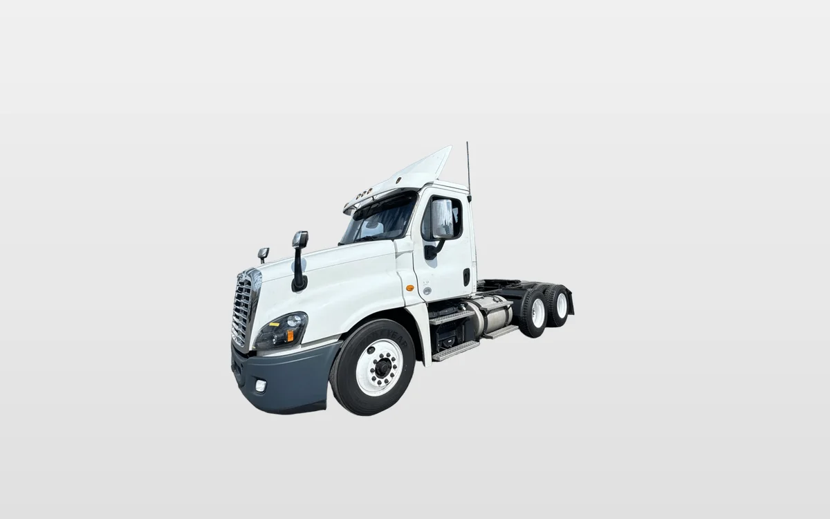 2019 Freightliner - image 1