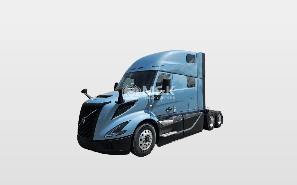 2025 Volvo - image 1