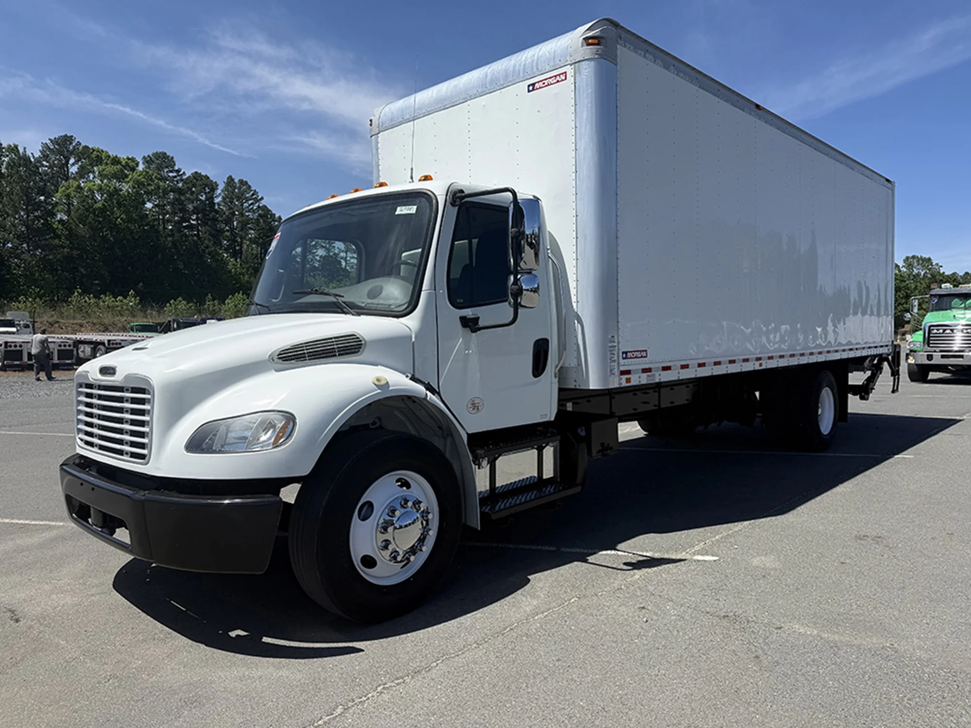 2019 Freightliner M2 106