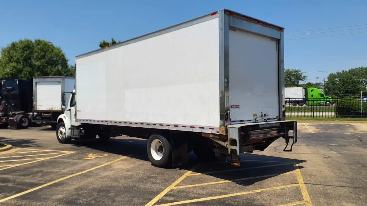 2019 Freightliner M2 106 in Bolingbrook, IL — photo 6
