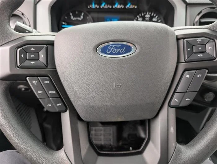 2027 Ford F-750 — photo 23