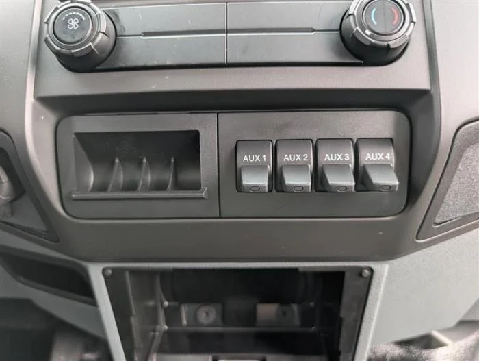 2027 Ford F-750 — photo 25