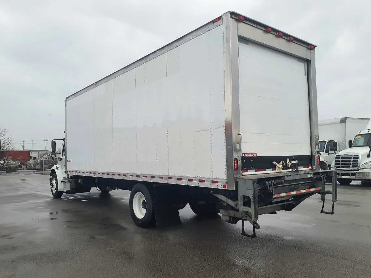 2019 Freightliner M2 106 in Clarksville, IN — photo 6