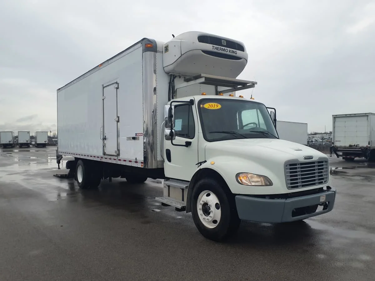 2019 Freightliner M2 106 in Clarksville, IN — photo 3