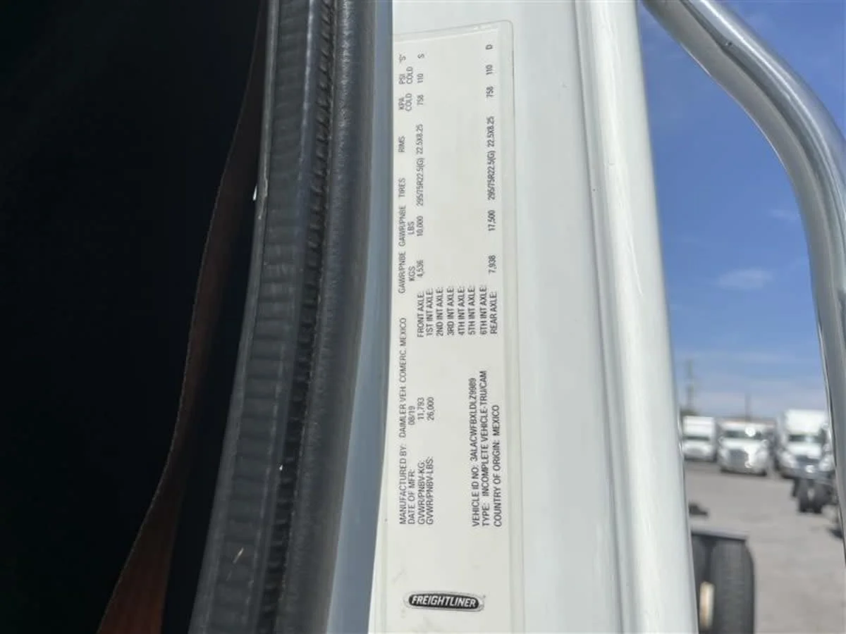 2020 Freightliner M2 106 in Beltsville, MD — photo 10