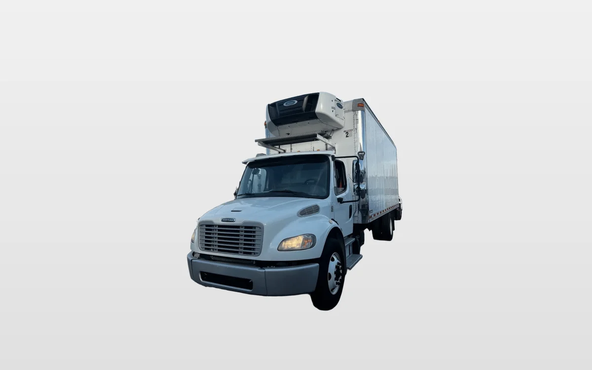 2016 Freightliner M2 106 - image 1