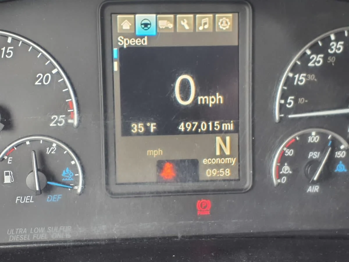 2020 Freightliner Cascadia - image 15