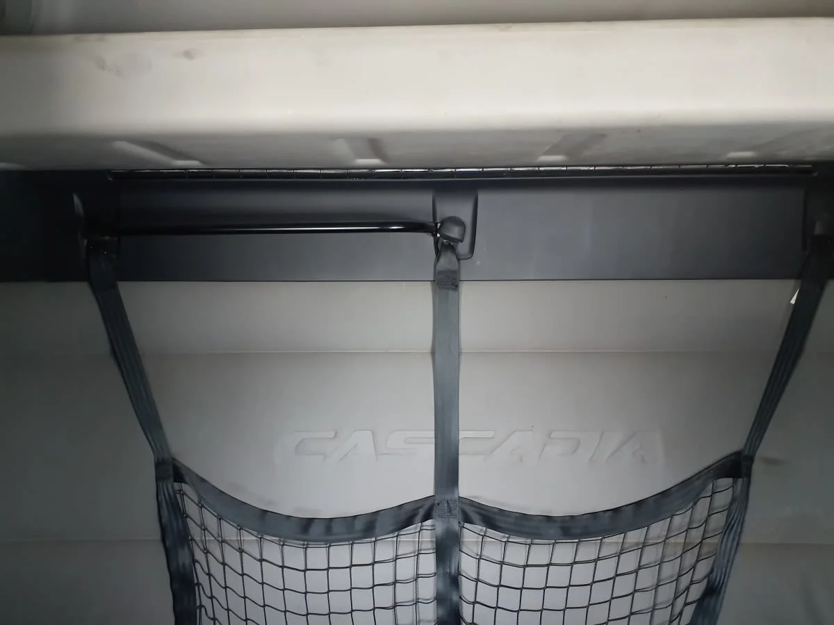 2020 Freightliner Cascadia - image 17