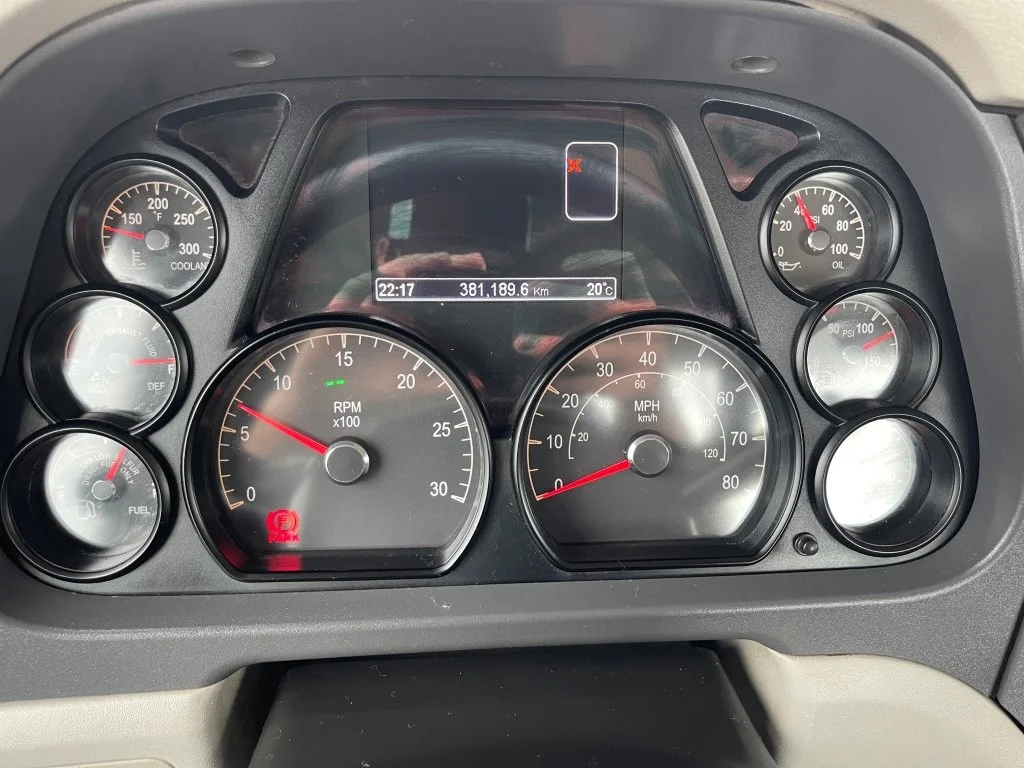 2020 Peterbilt 567 - image 11