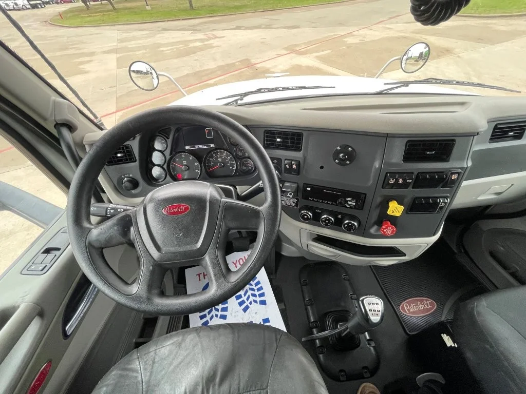 2020 Peterbilt 567 - image 12