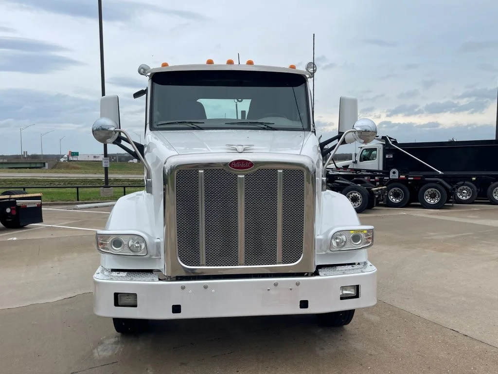 2020 Peterbilt 567 - image 8