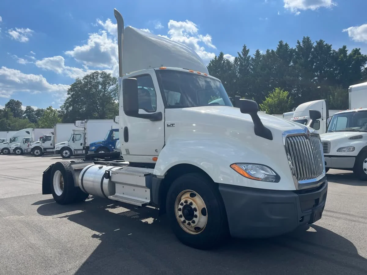 2021 International LT in Beltsville, MD — photo 3