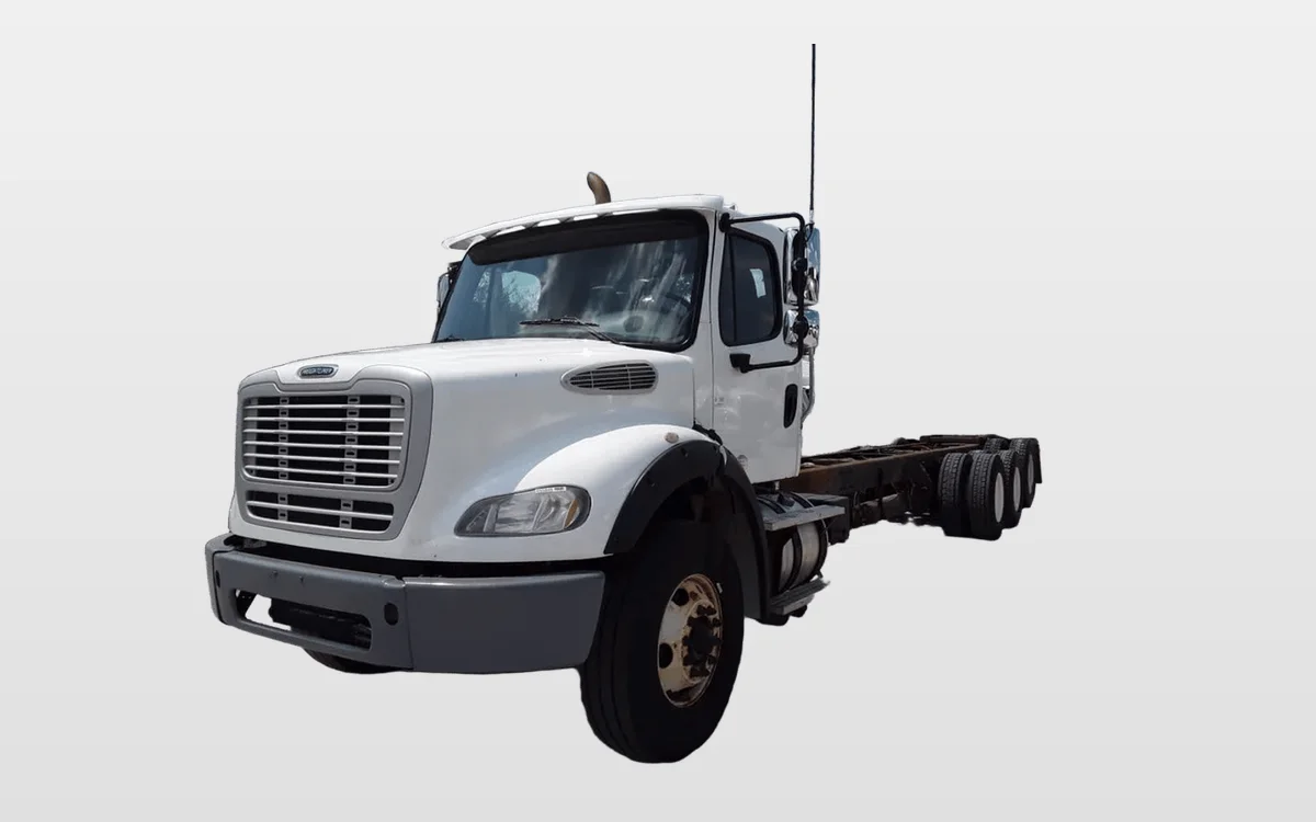 2016 Freightliner M2 112 - image 1