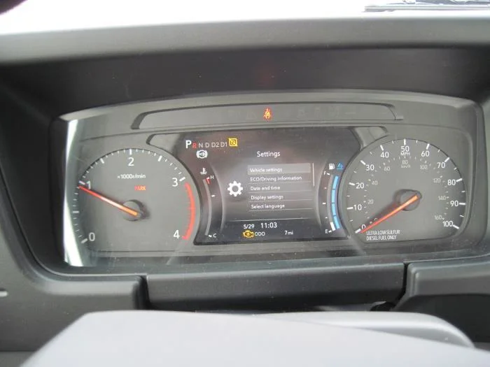 2025 Isuzu NRR - image 12