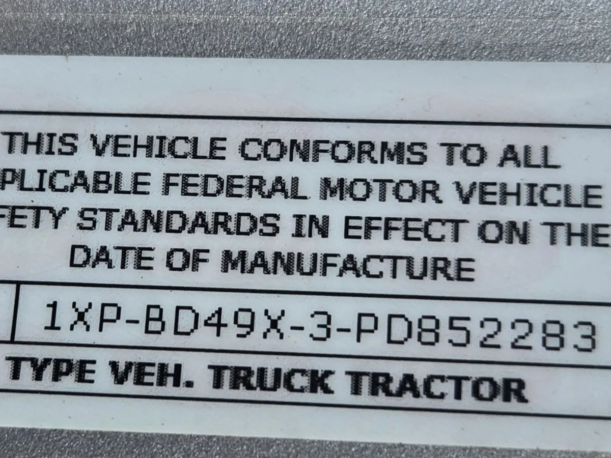 2023 Peterbilt 579 in Fort Lauderdale, FL — photo 6