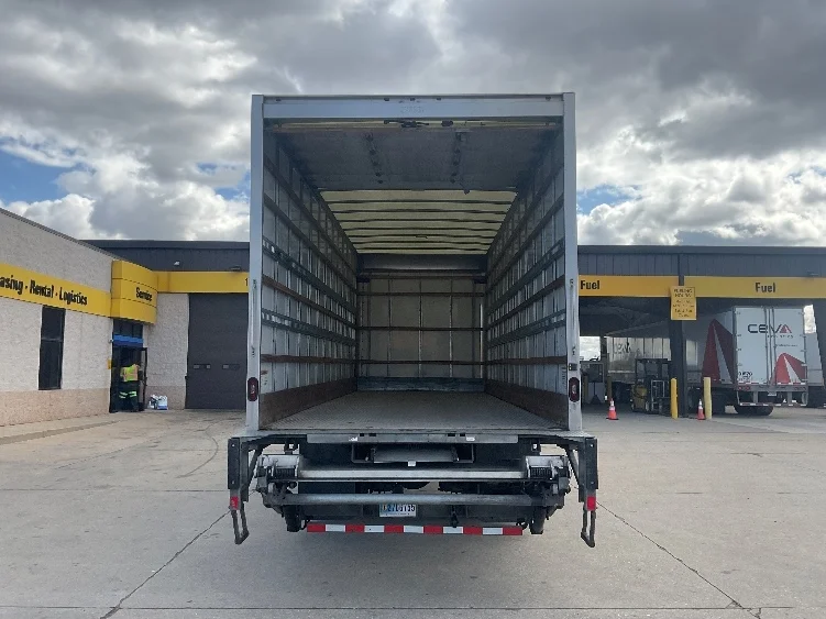 2019 International 4300 - image 8