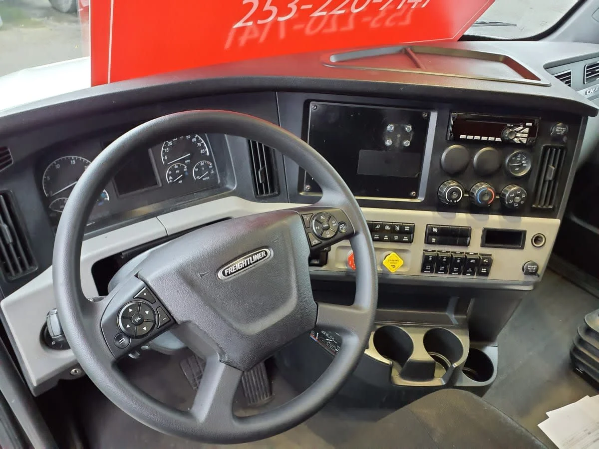 2020 Freightliner Cascadia in Tacoma, WA — photo 7