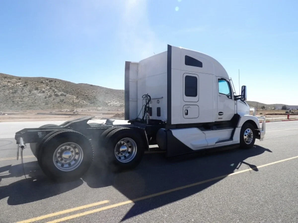 2023 Kenworth T680 - image 7