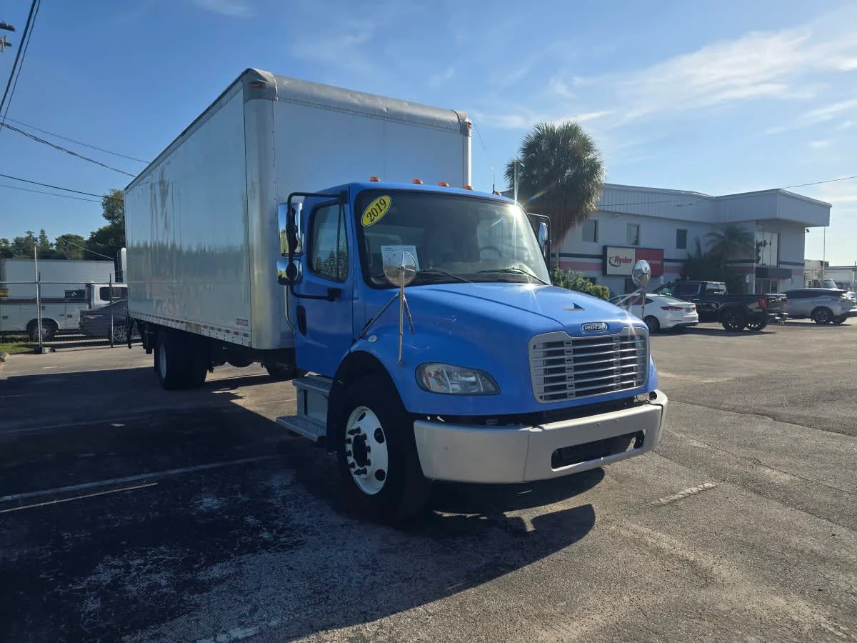 2019 Freightliner M2 106