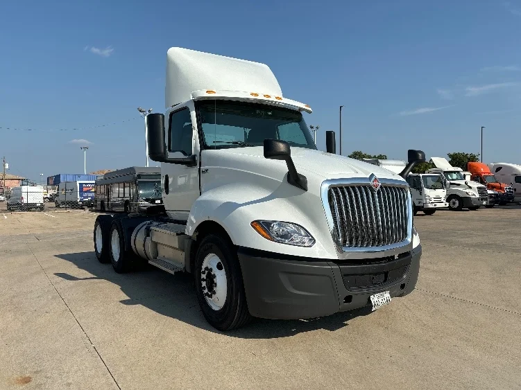 2018 International LT in Arlington, TX