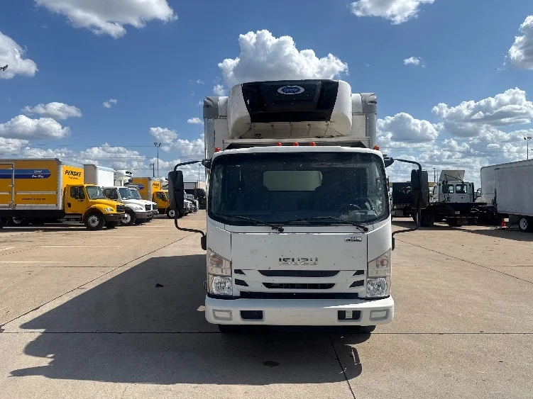 2020 Isuzu NRR in Dallas, TX — photo 2