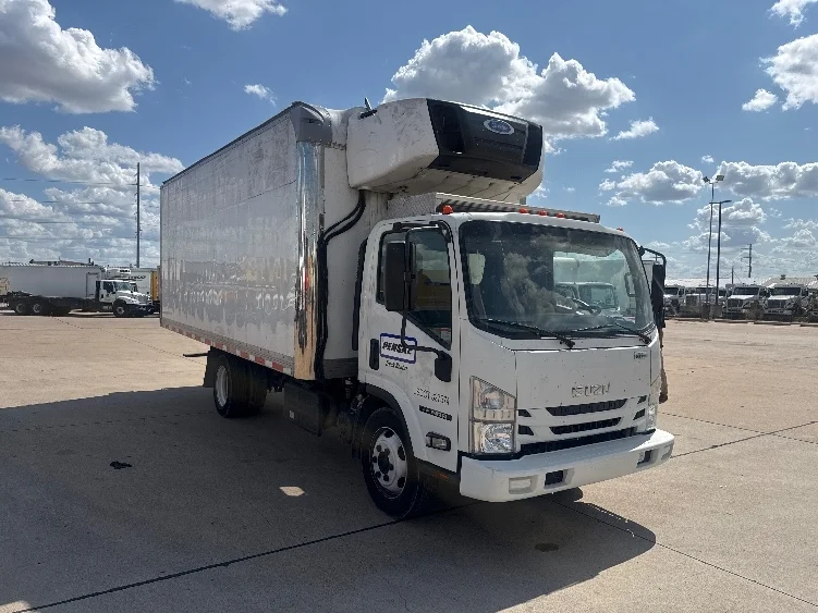 2020 Isuzu NRR