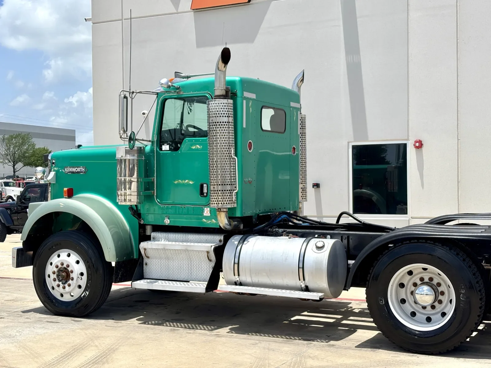 2003 Kenworth W900 - image 8
