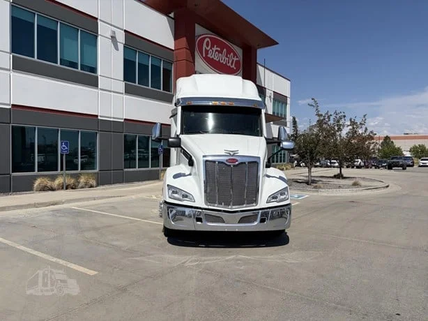 2024 Peterbilt 579 in Salt Lake City, UT — photo 10