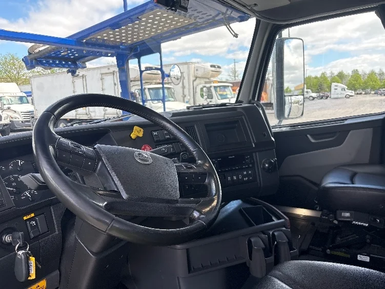 2020 Volvo in Sturtevant, WI — photo 10