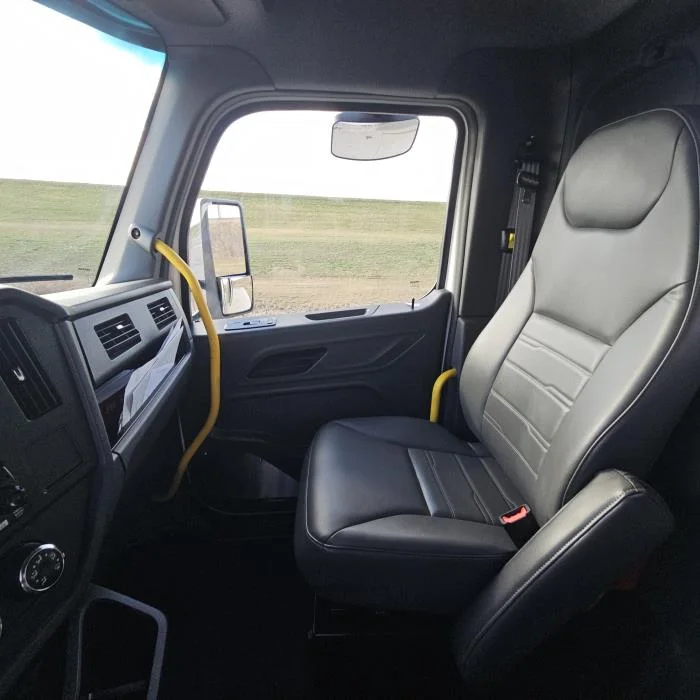 2026 Peterbilt 548 - image 30