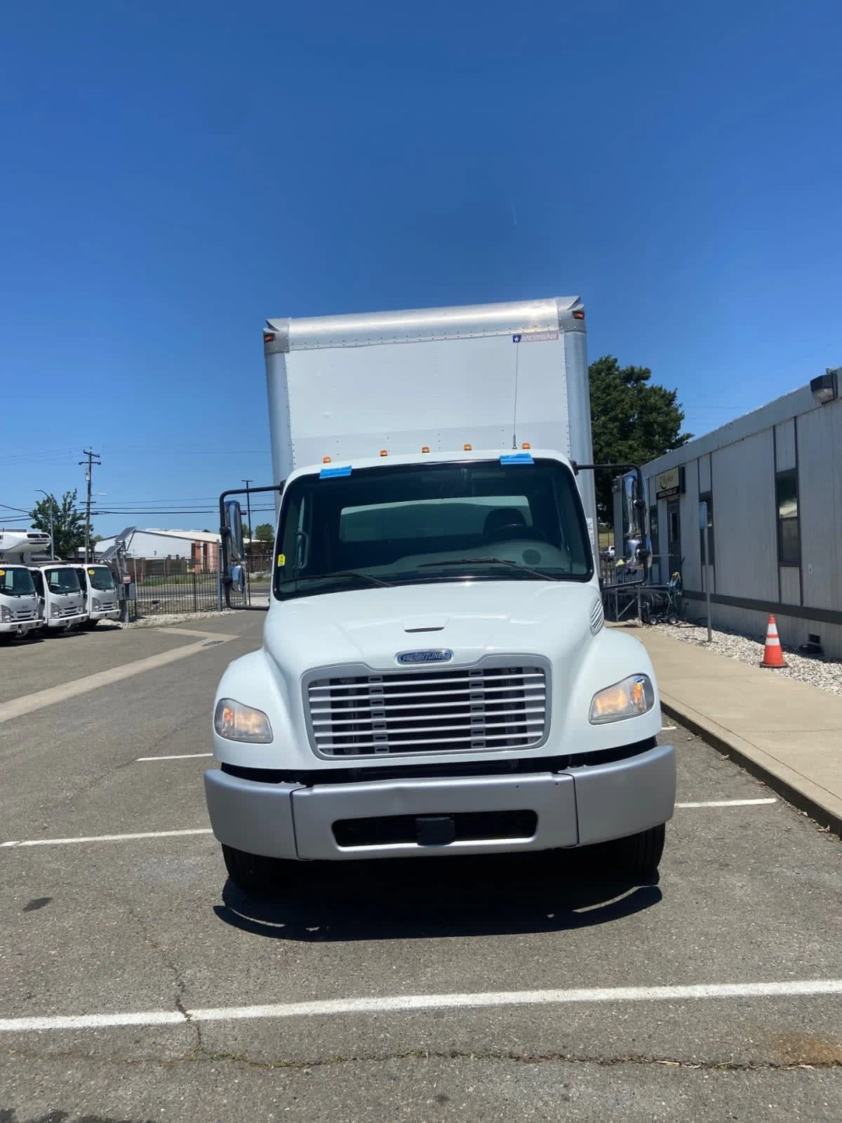 2018 Freightliner M2 106 in San Diego, CA — photo 2