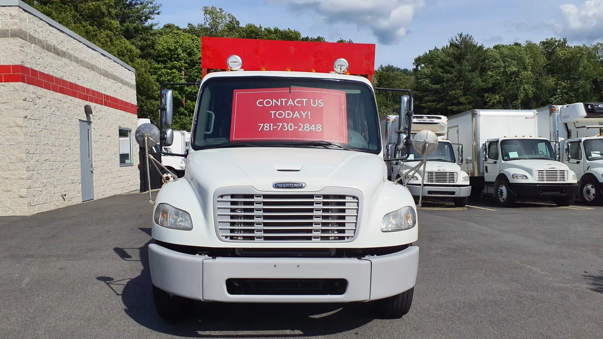 2019 Freightliner M2 106 in Norwood, MA — photo 2