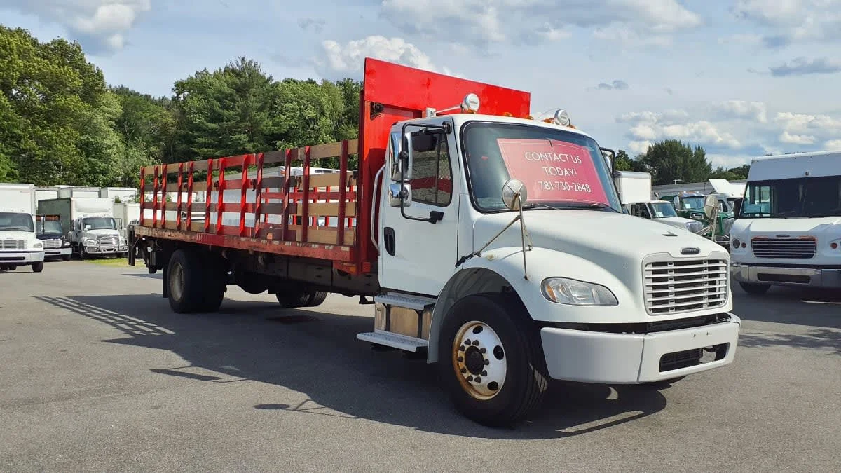 2019 Freightliner M2 106 in Norwood, MA — photo 3