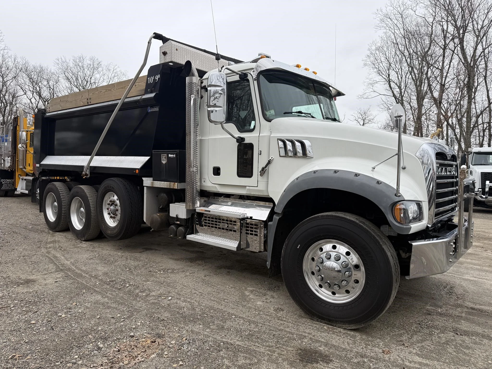 2023 Mack Granite in Worcester, MA — photo 2