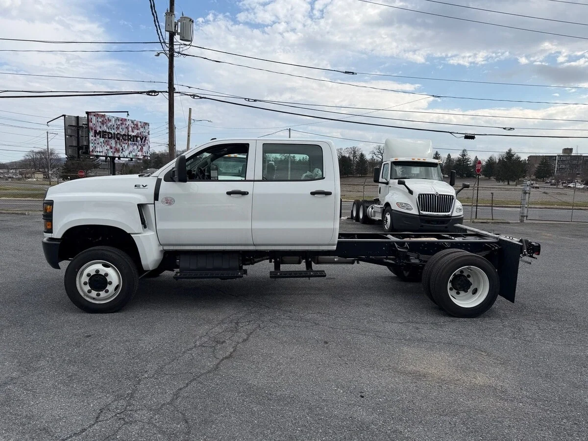 2024 International CV - image 2