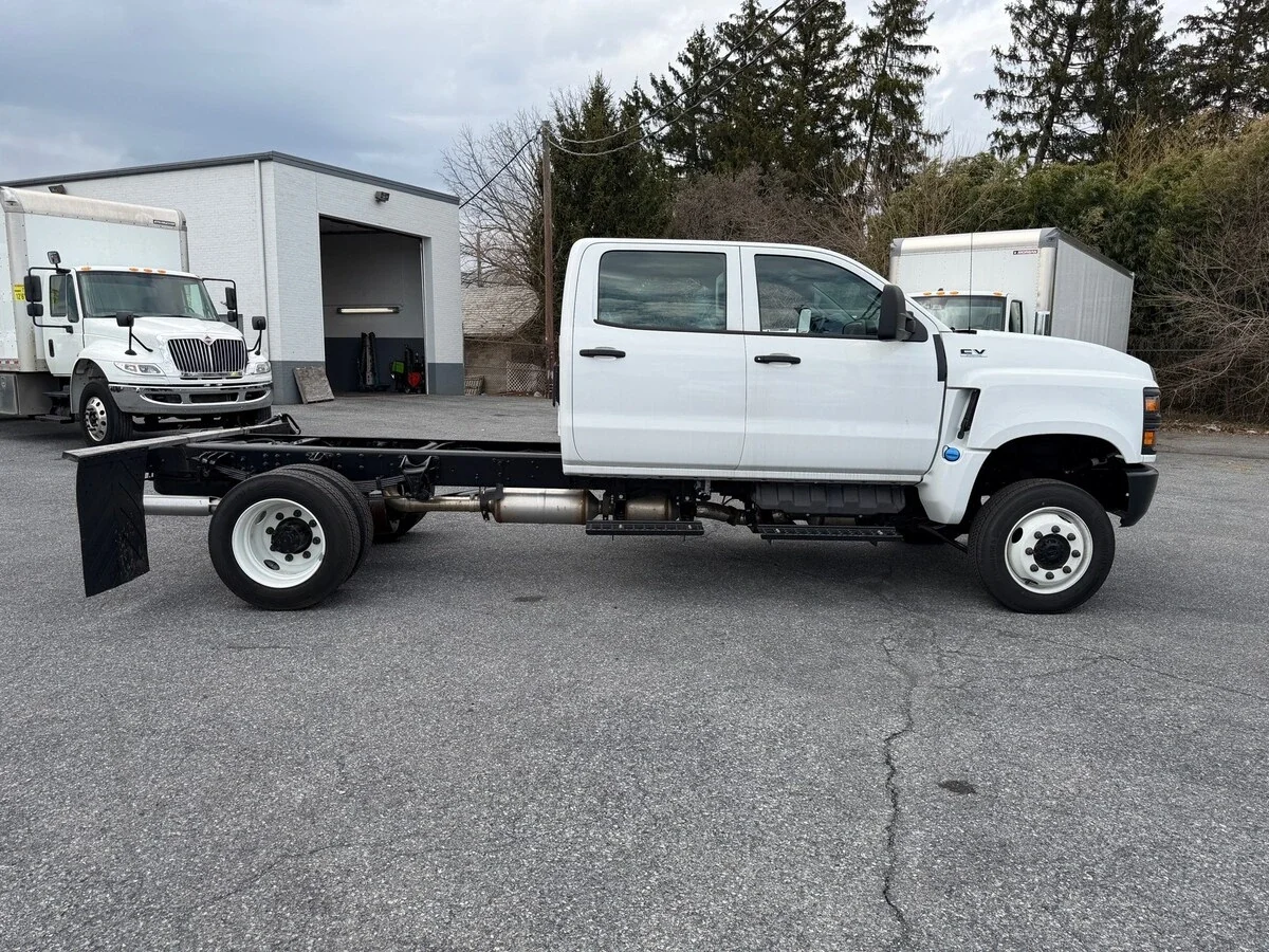 2024 International CV - image 3