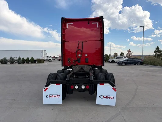 2022 Kenworth T680 in Englewood, CO — photo 5