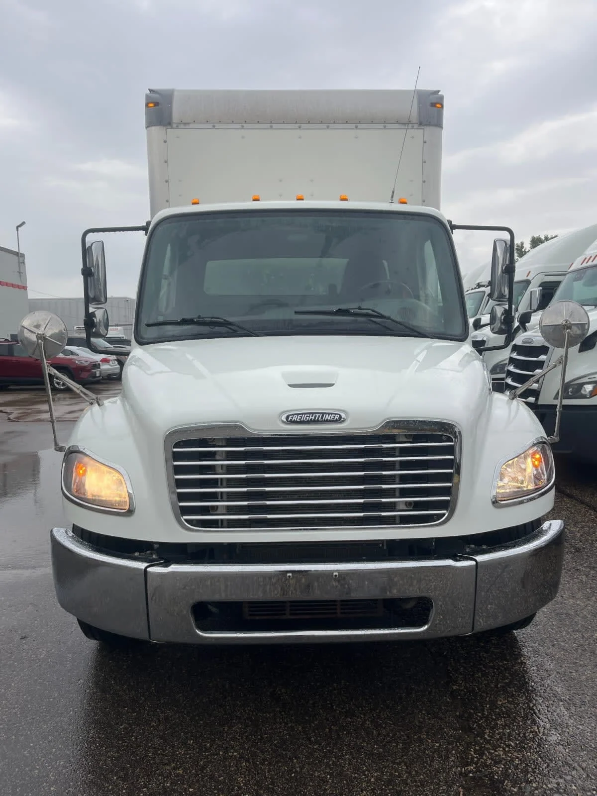 2020 Freightliner M2 106 in Minneapolis, MN — photo 2