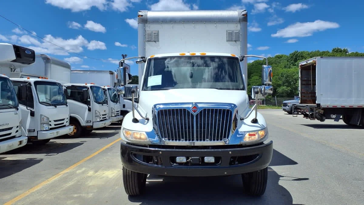 2020 International MV in Salisbury, MA — photo 2