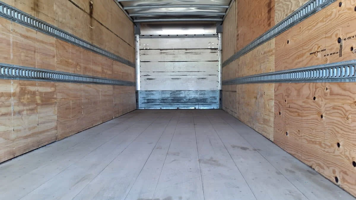 2020 International MV in Salisbury, MA — photo 8