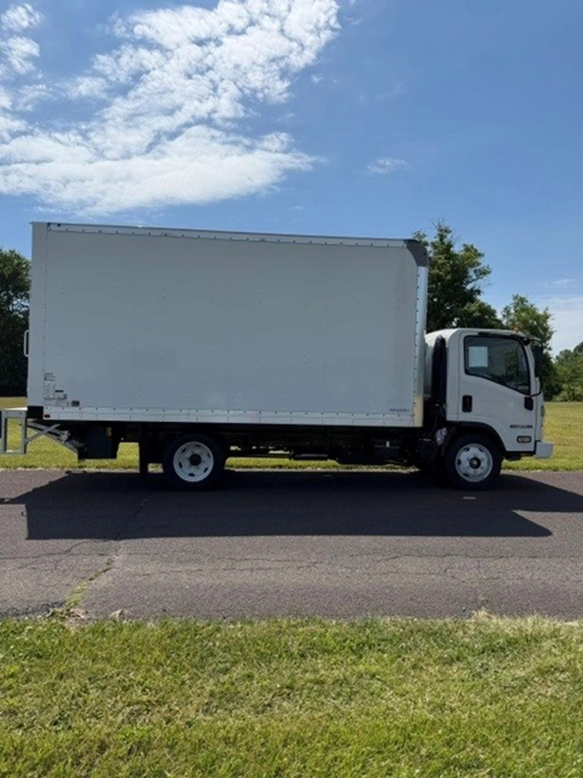 2026 Isuzu in Conshohocken, PA — photo 3