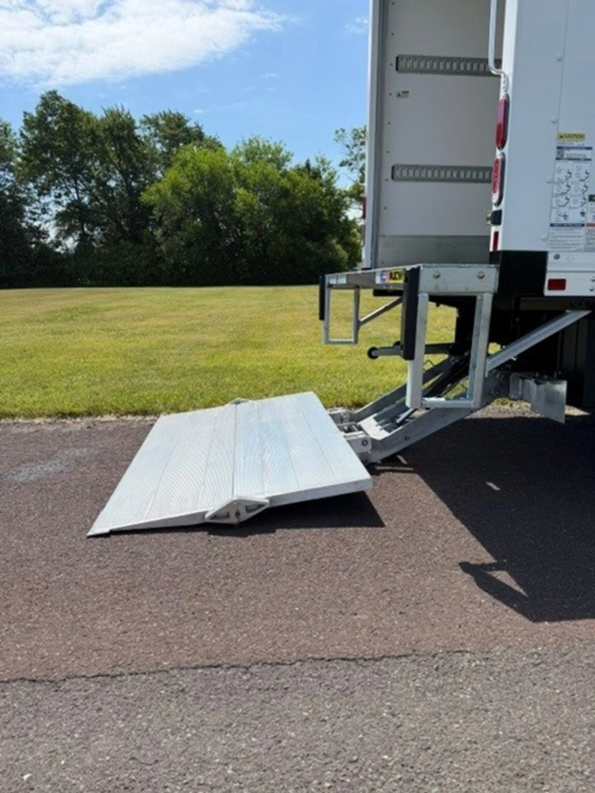 2026 Isuzu in Conshohocken, PA — photo 4