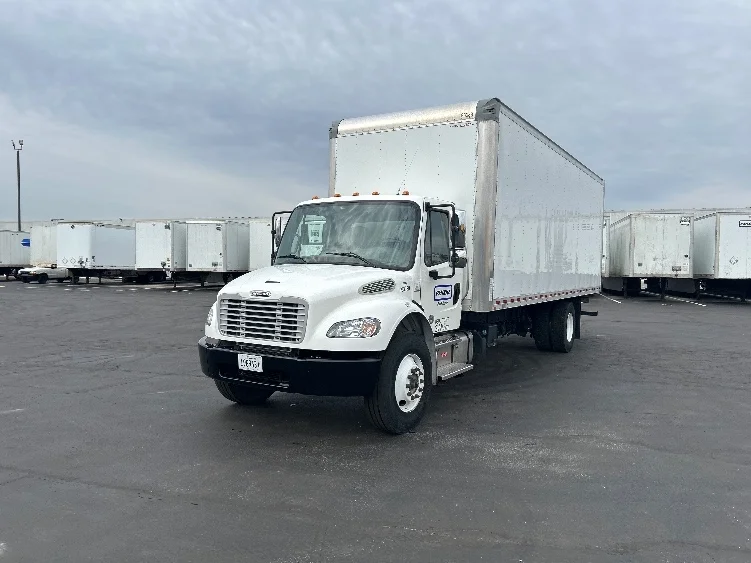 2023 Freightliner M2 106 - image 3