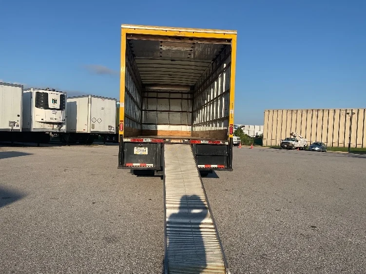 2022 International MV in Earth City, MO — photo 9