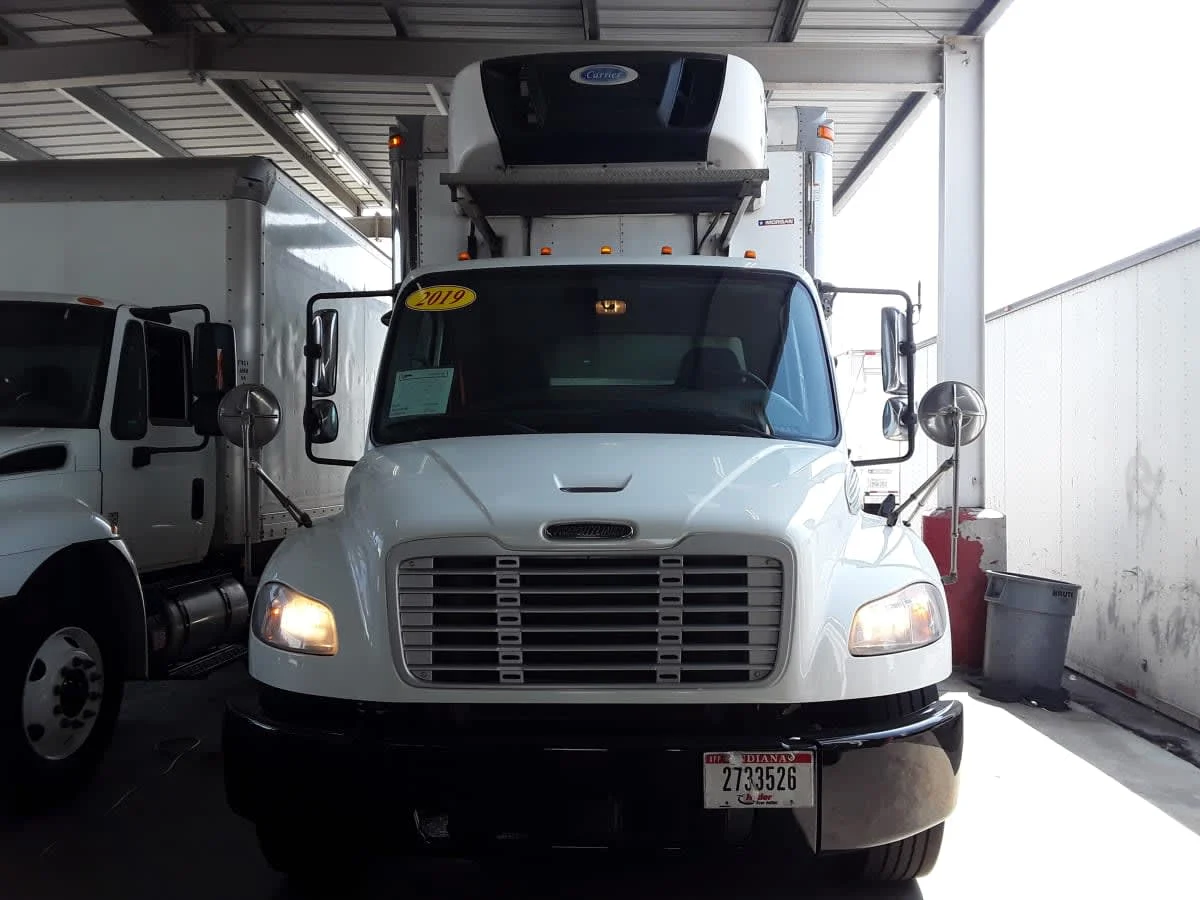2019 Freightliner M2 106 in Montebello, CA — photo 2