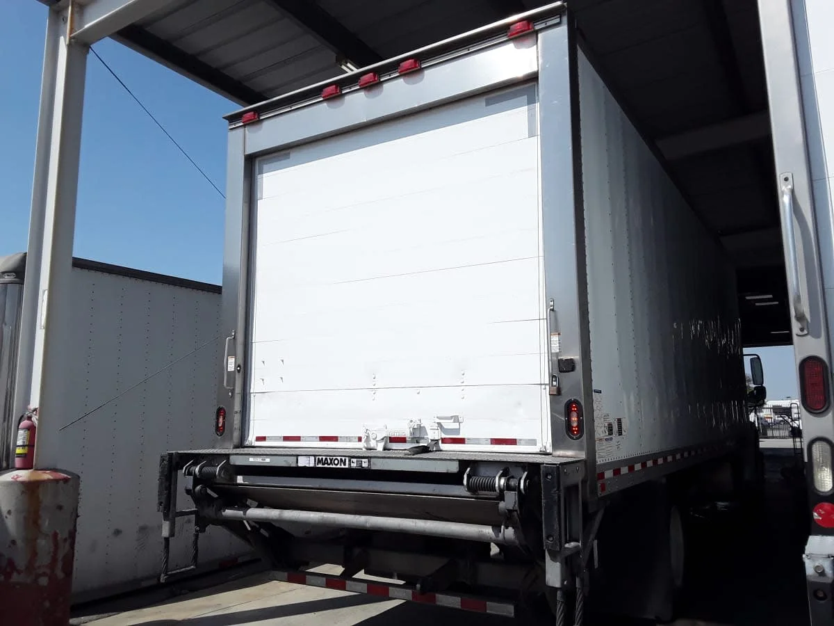 2019 Freightliner M2 106 in Montebello, CA — photo 4