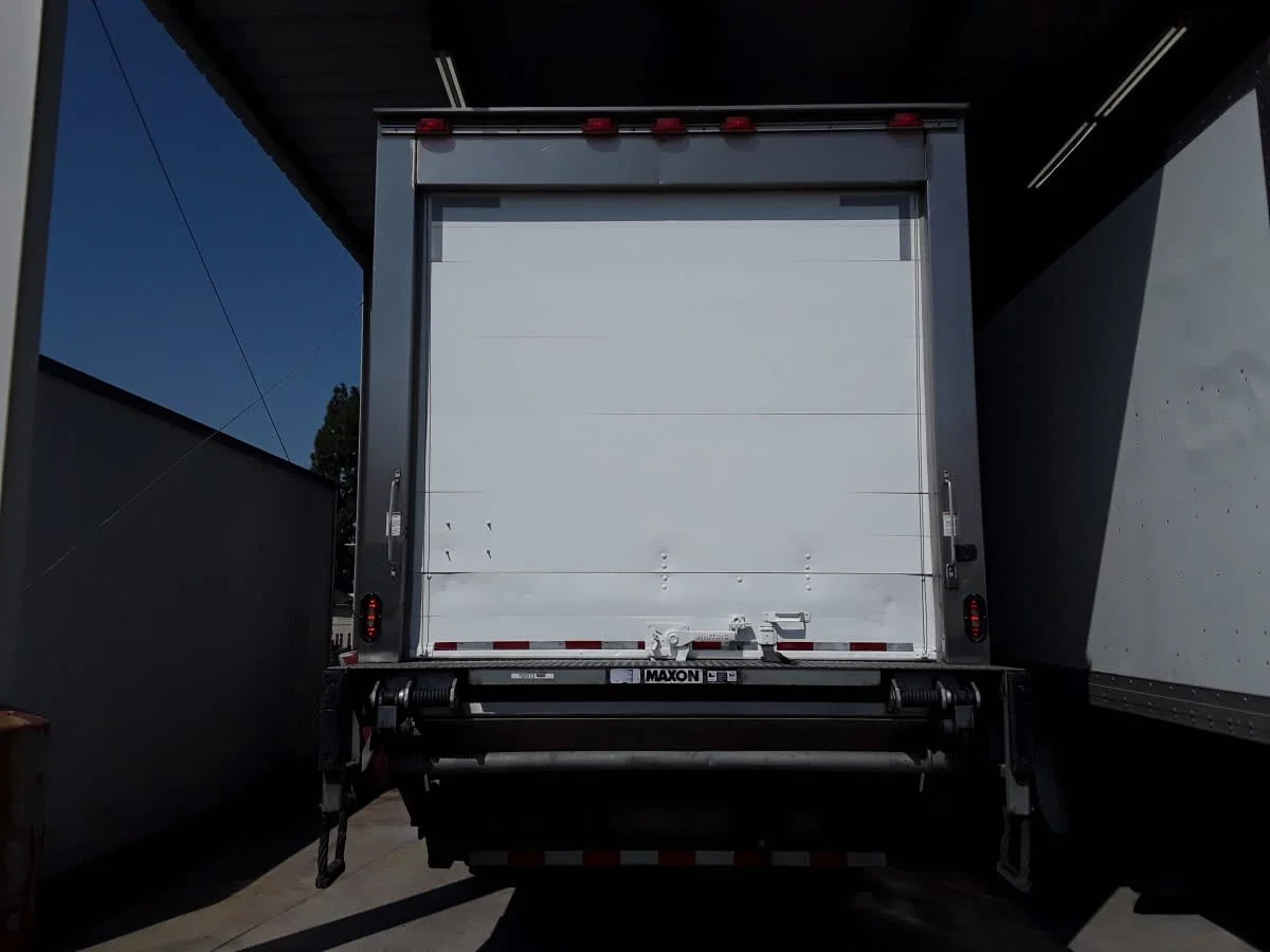 2019 Freightliner M2 106 in Montebello, CA — photo 5
