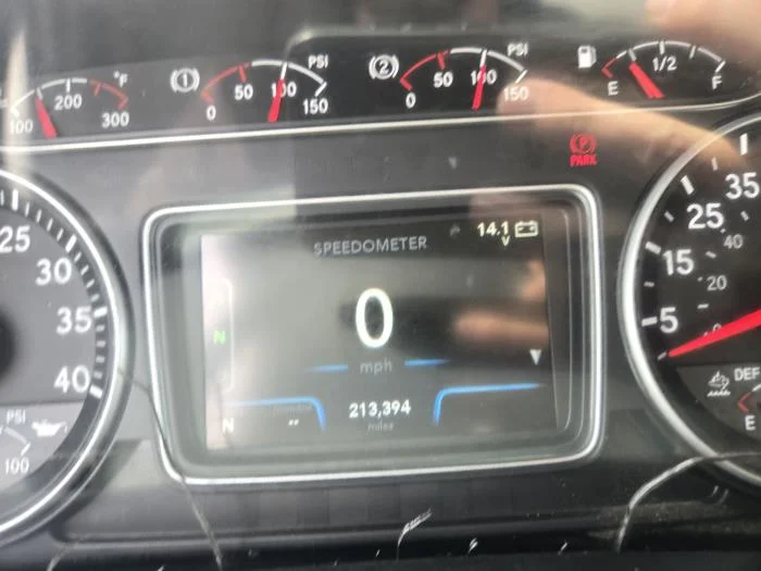 2019 International MV — photo 2