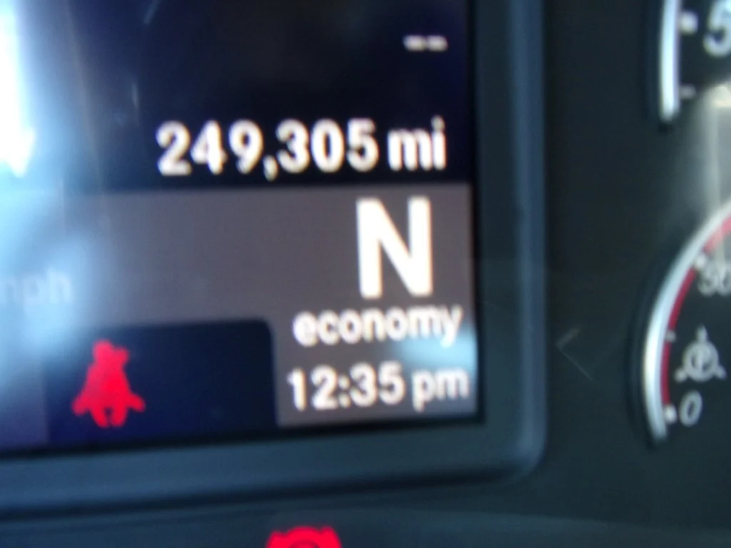 2021 Freightliner Cascadia - image 16