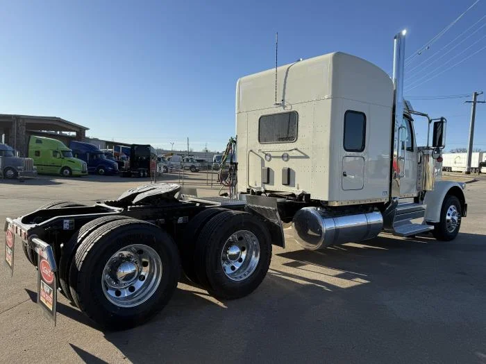 2027 Peterbilt 589 in Tulsa, OK — photo 10
